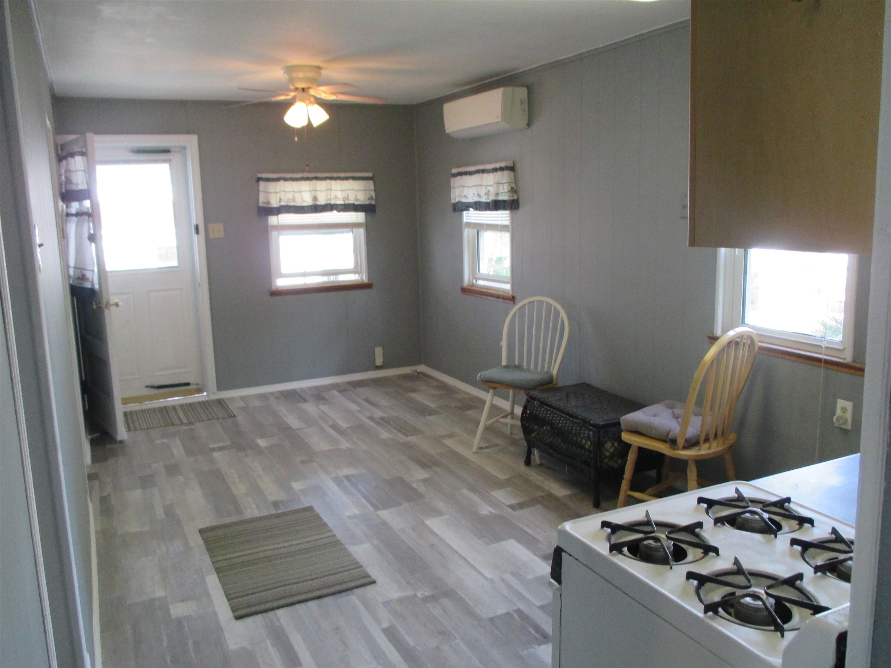 119 E Cresse Avenue Unit: B