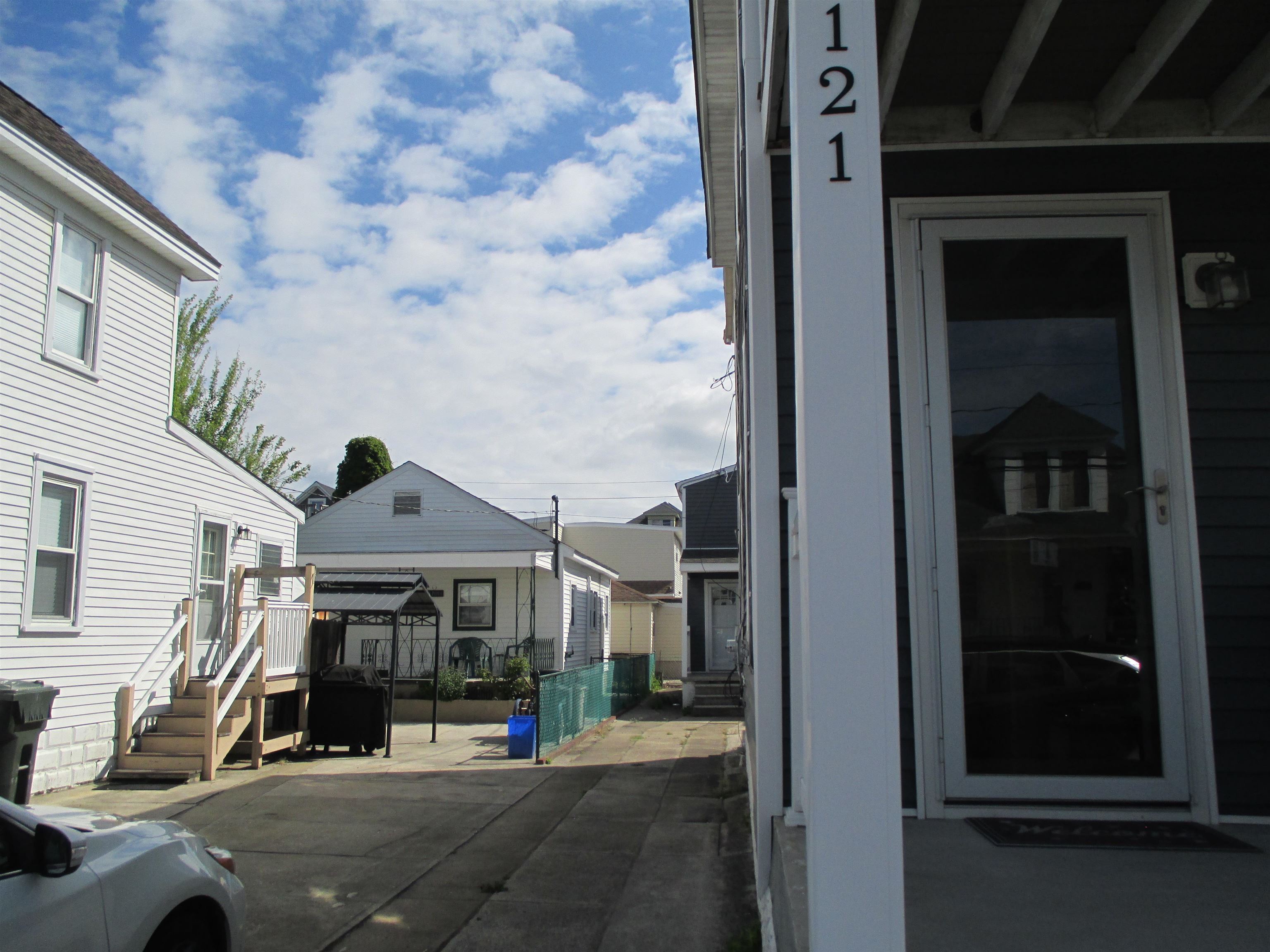 119 E Cresse Avenue Unit: B