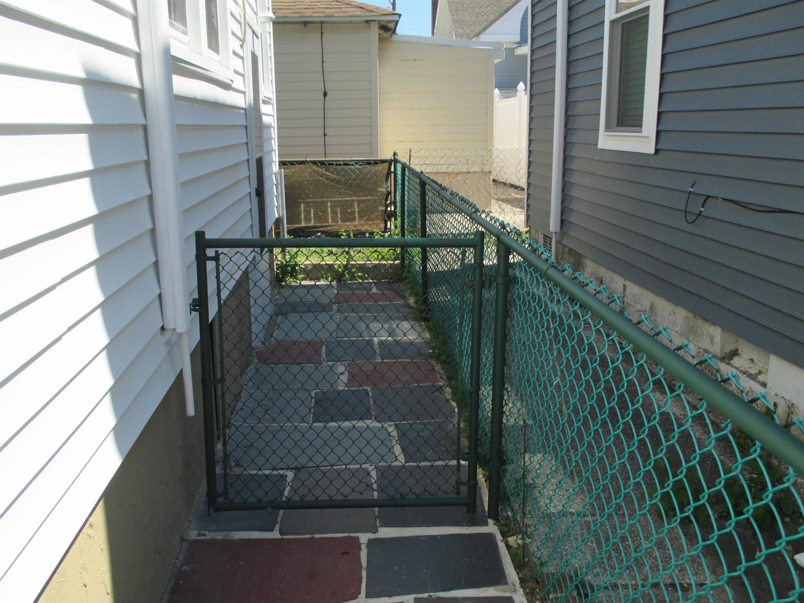119 E Cresse Avenue Unit: B