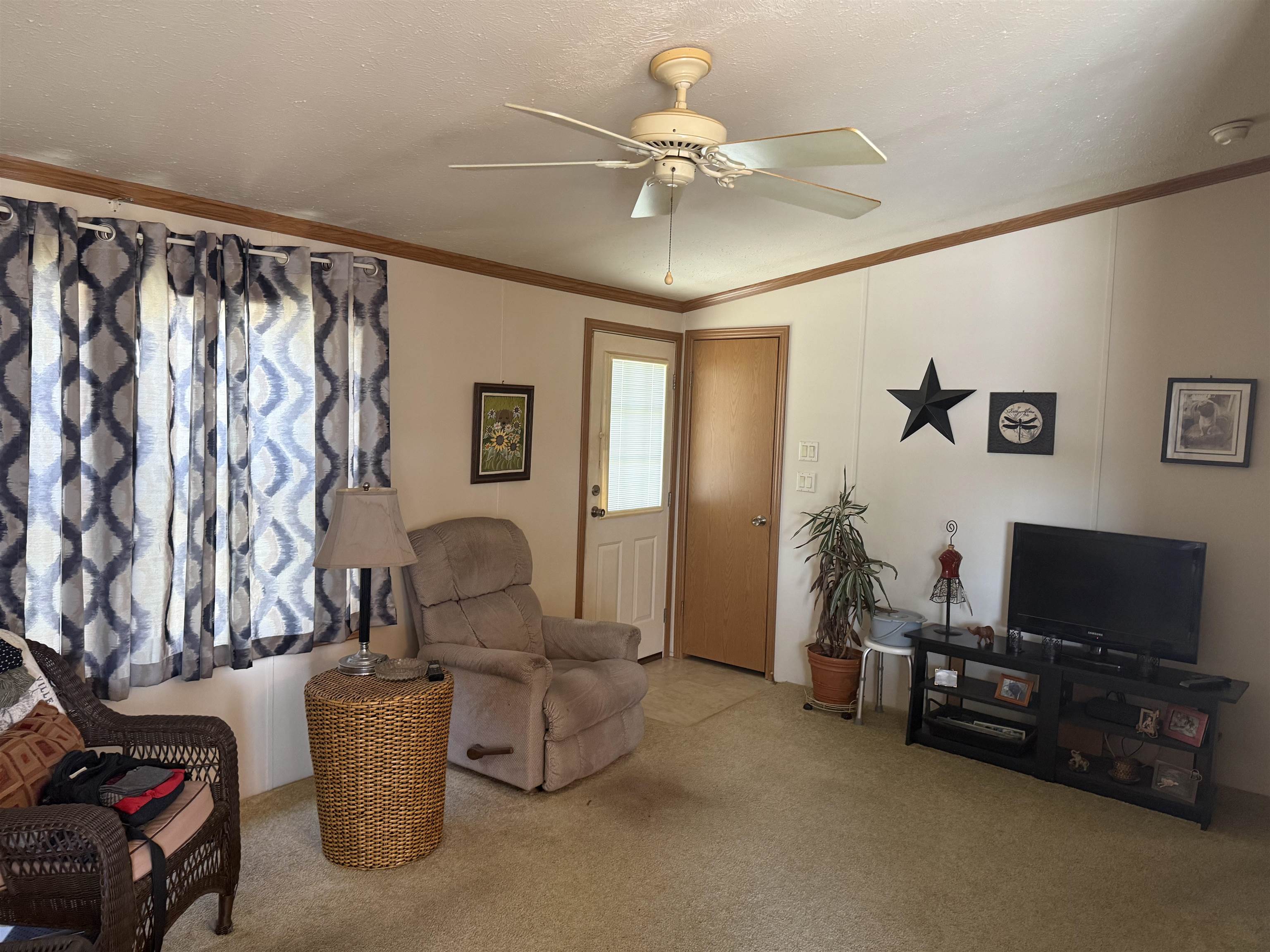 745 Meadowview Lane