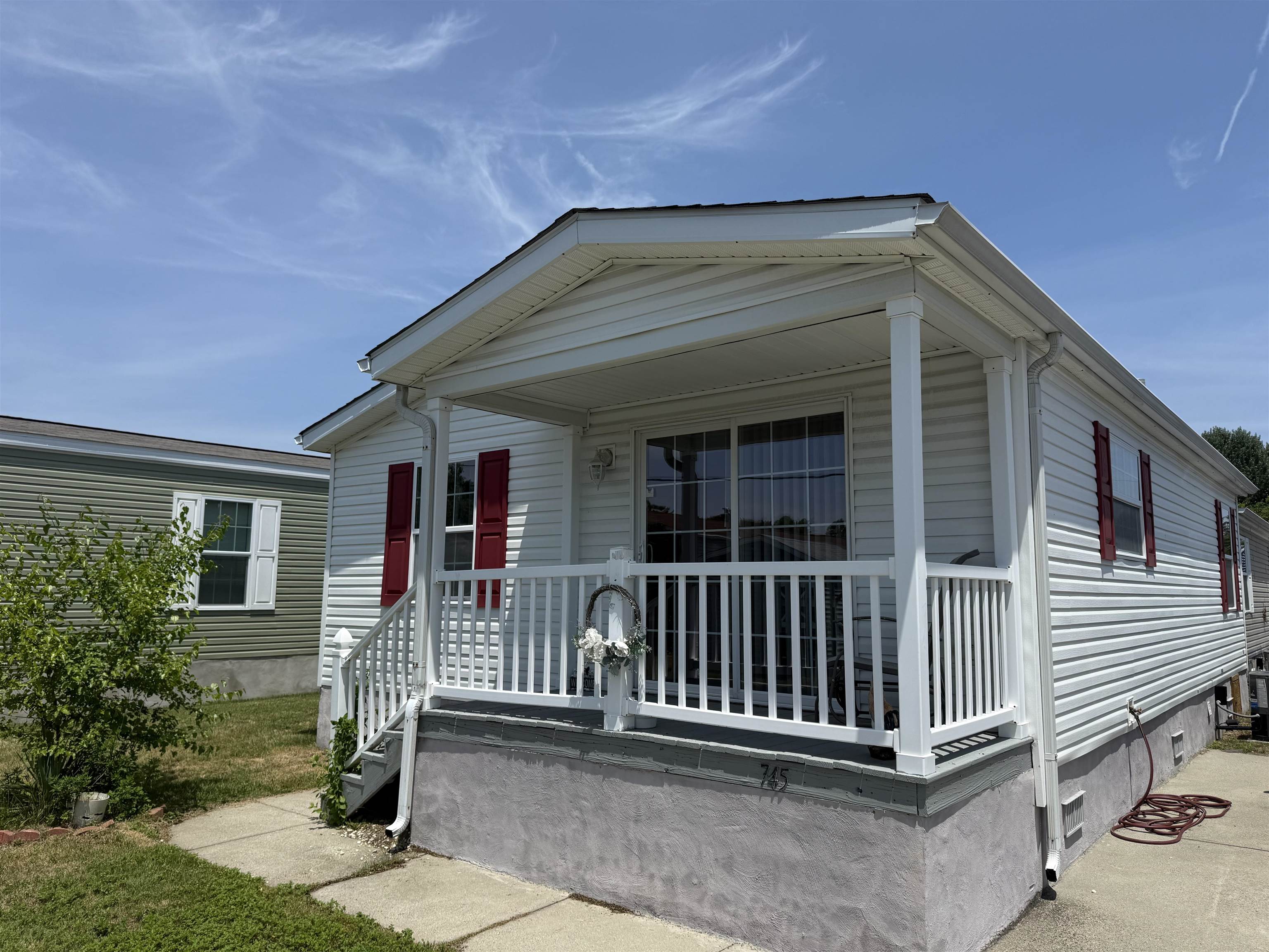 745 Meadowview Lane