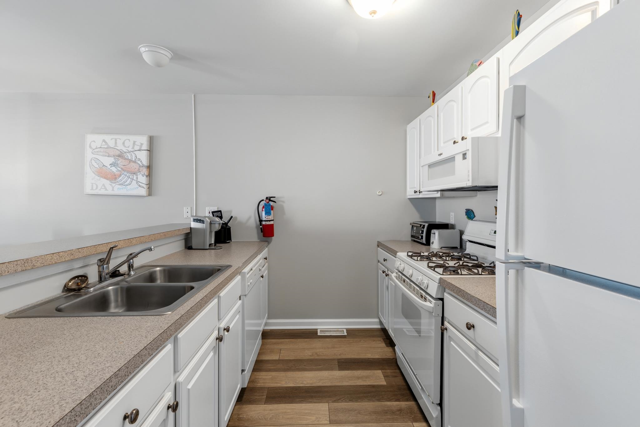 225 E Davis Avenue Unit: C