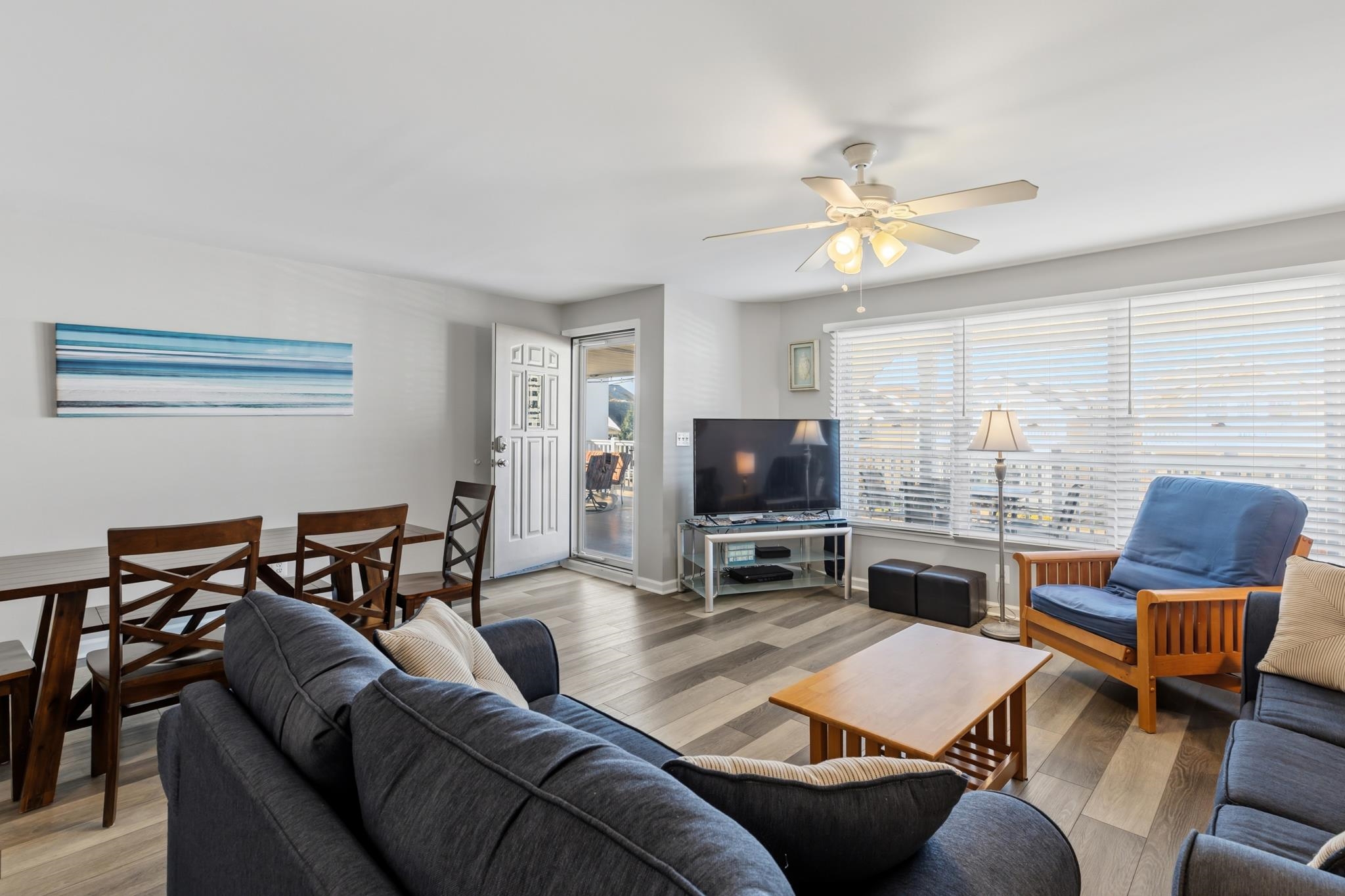 225 E Davis Avenue Unit: C
