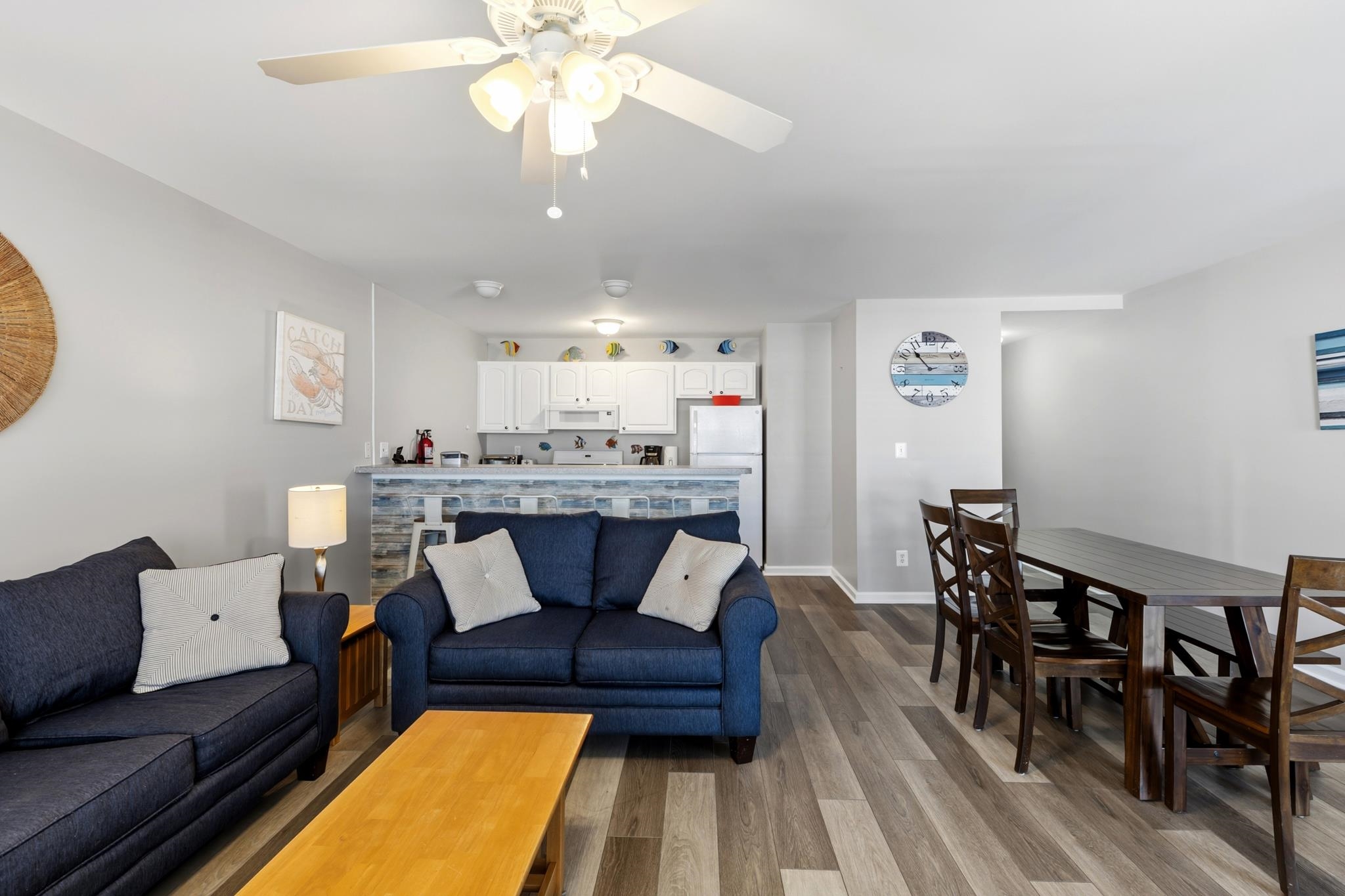 225 E Davis Avenue Unit: C