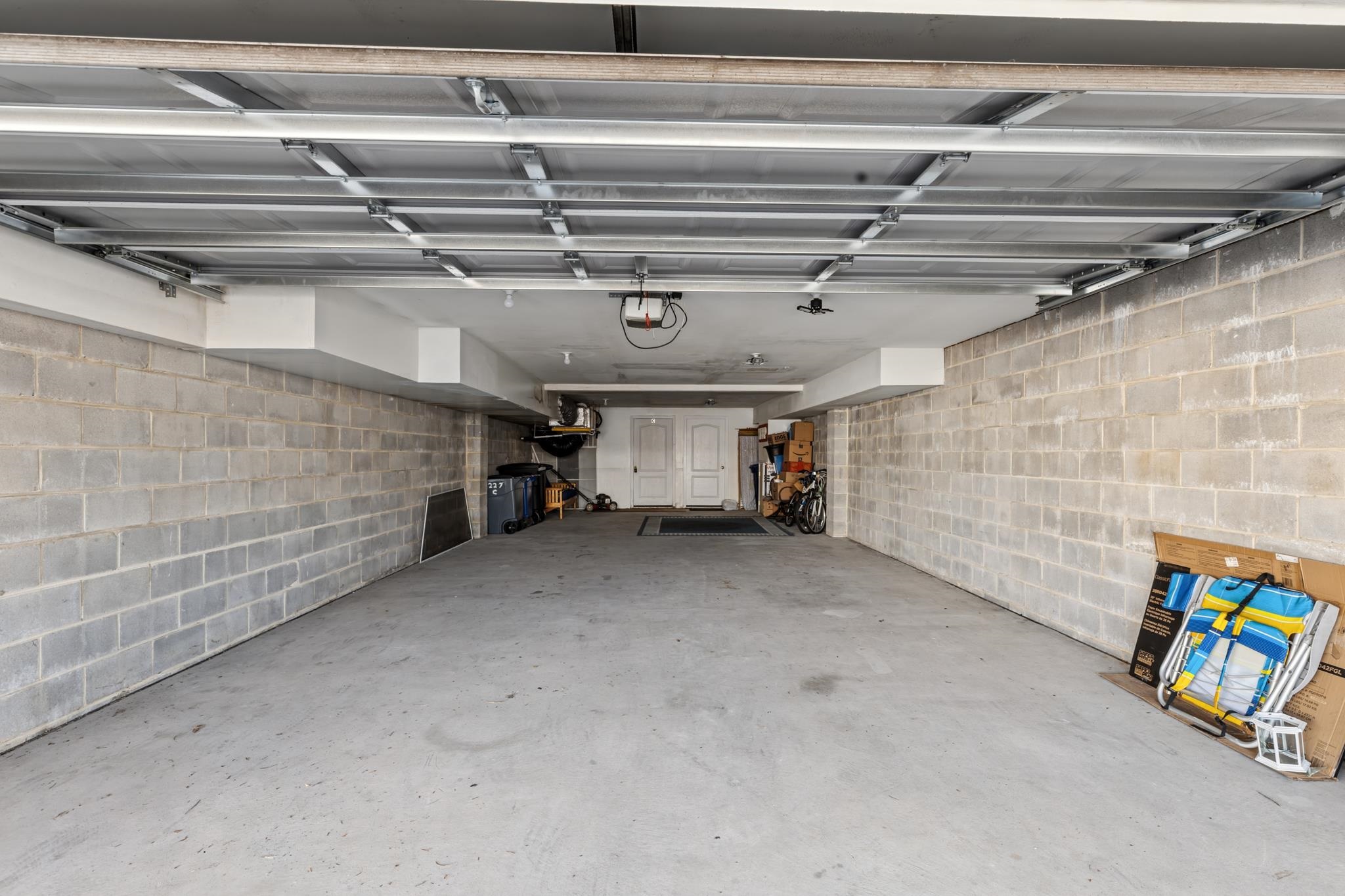 225 E Davis Avenue Unit: C