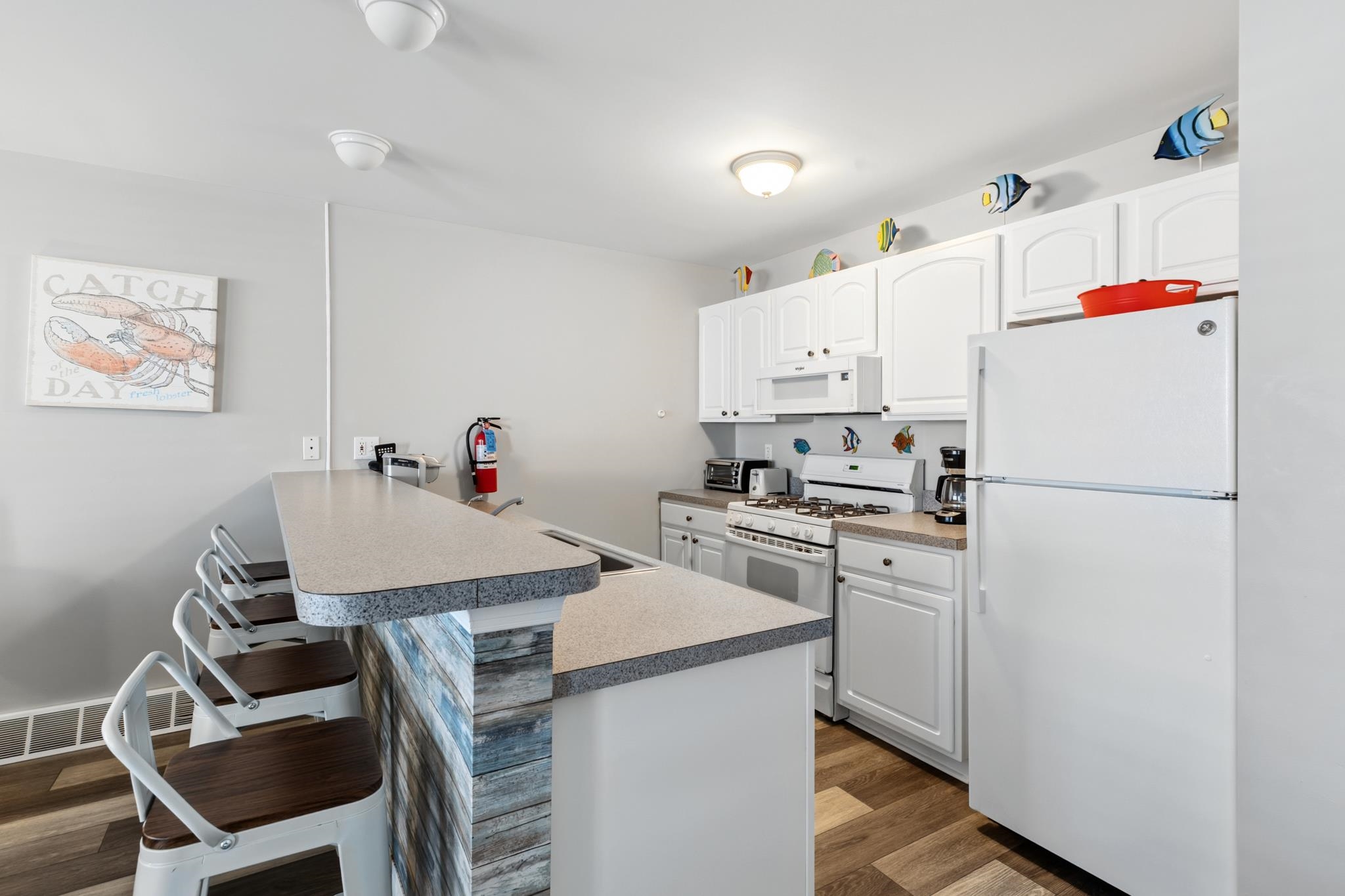 225 E Davis Avenue Unit: C