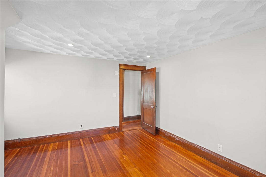21 Malvern Avenue