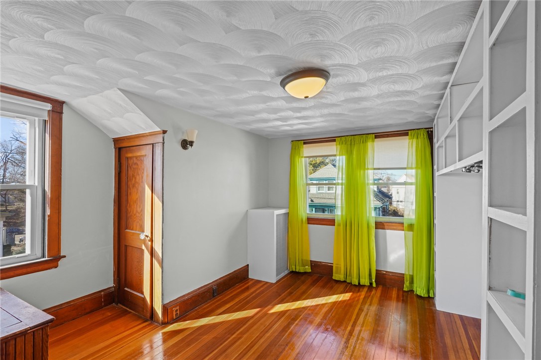 21 Malvern Avenue