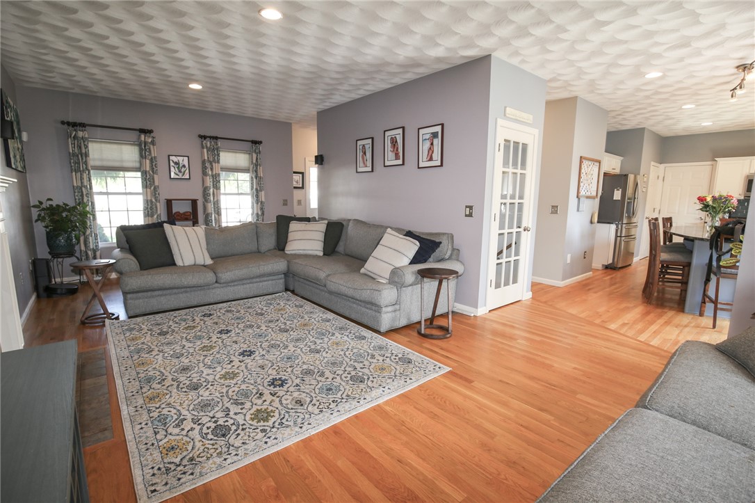 2 Mountain Laurel Drive