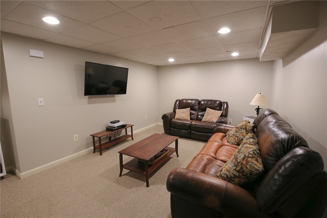 2 Mountain Laurel Drive
