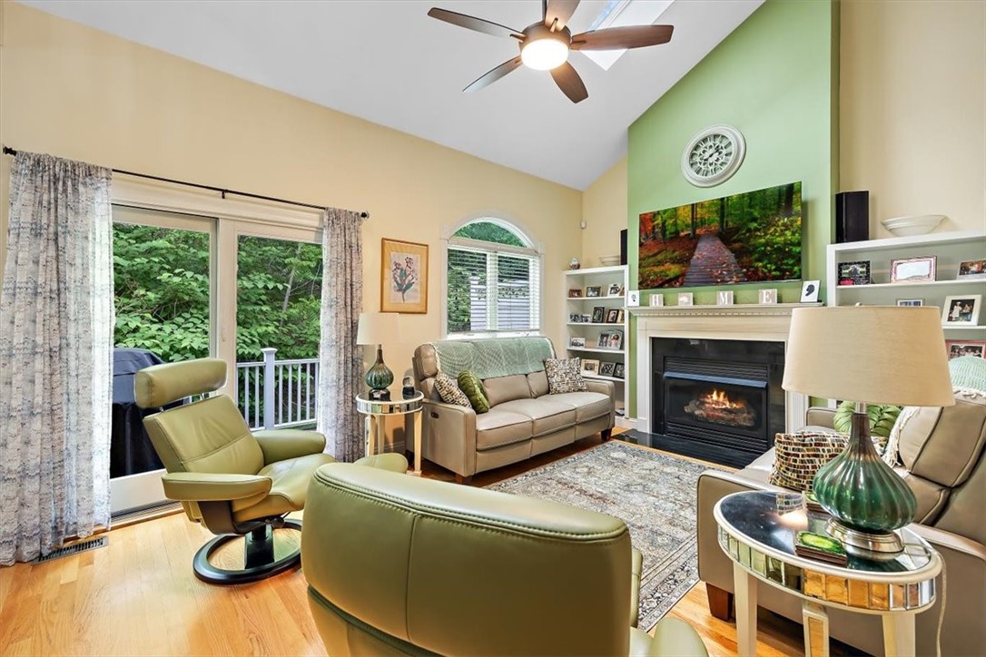 131 Fruit Hill Avenue 12