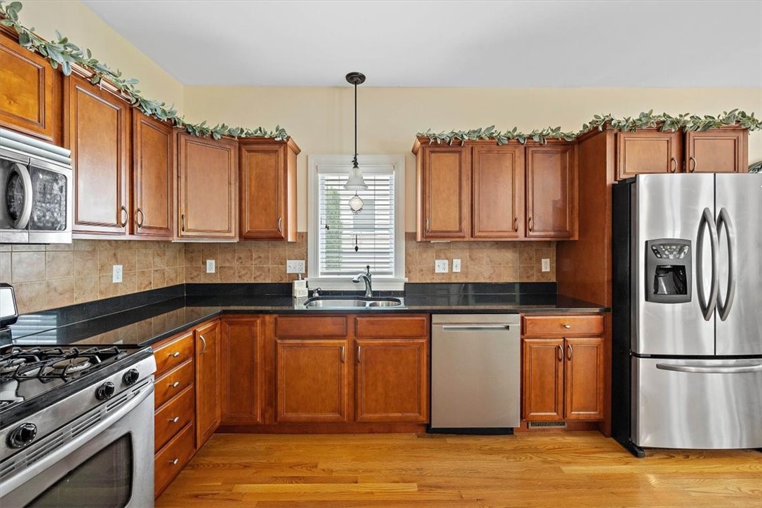 131 Fruit Hill Avenue 12