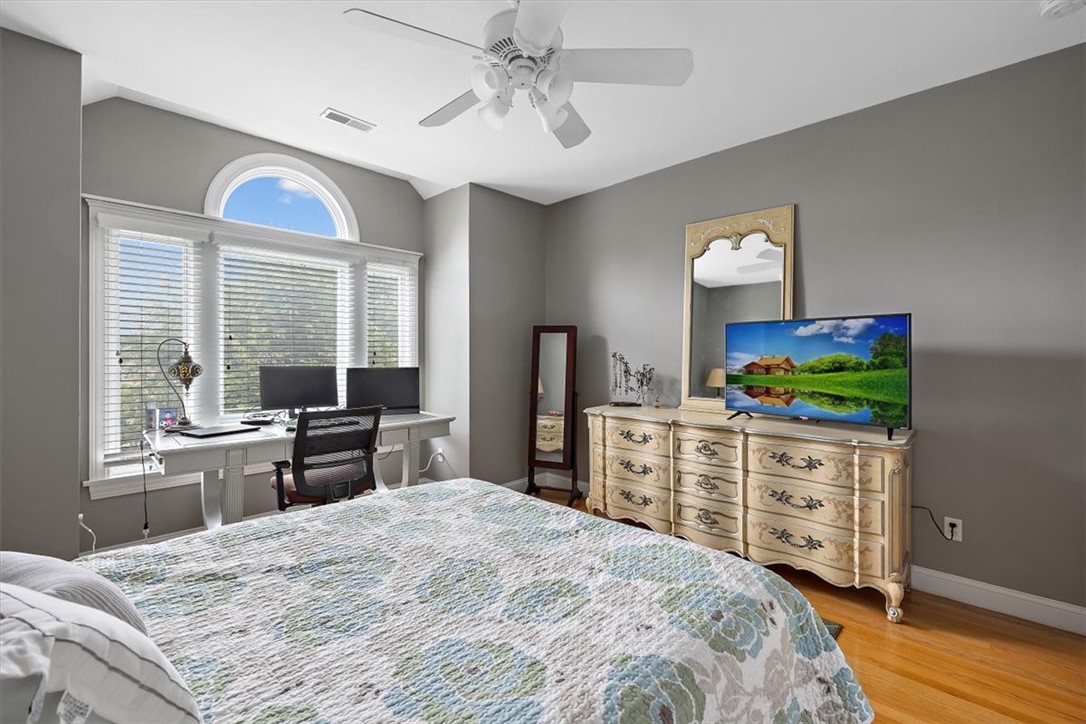 131 Fruit Hill Avenue 12