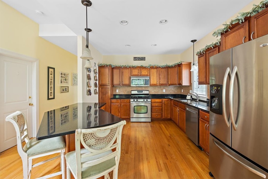 131 Fruit Hill Avenue 12