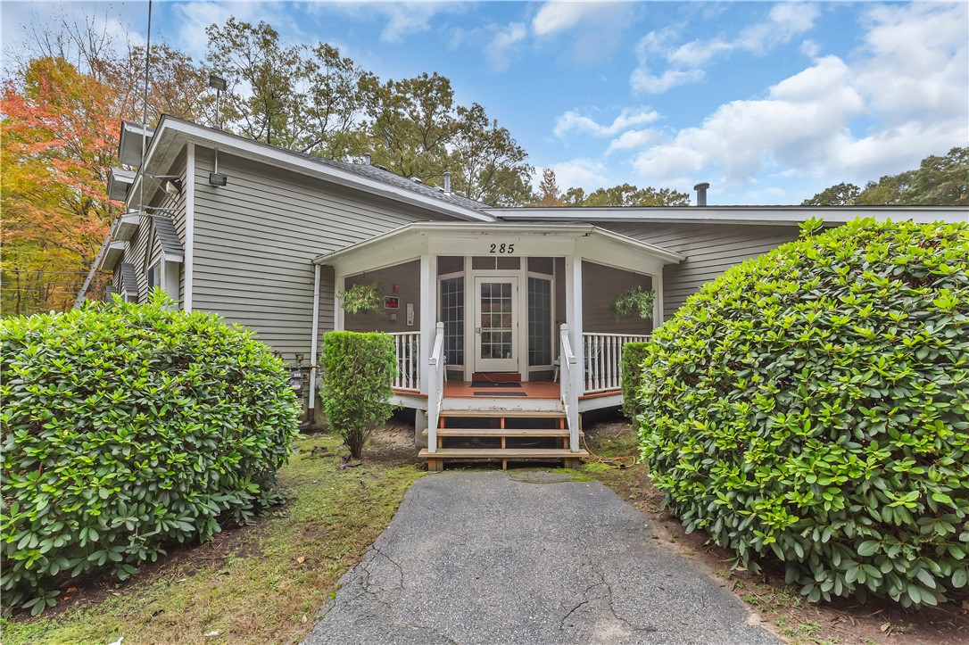 285 Hill Street 10