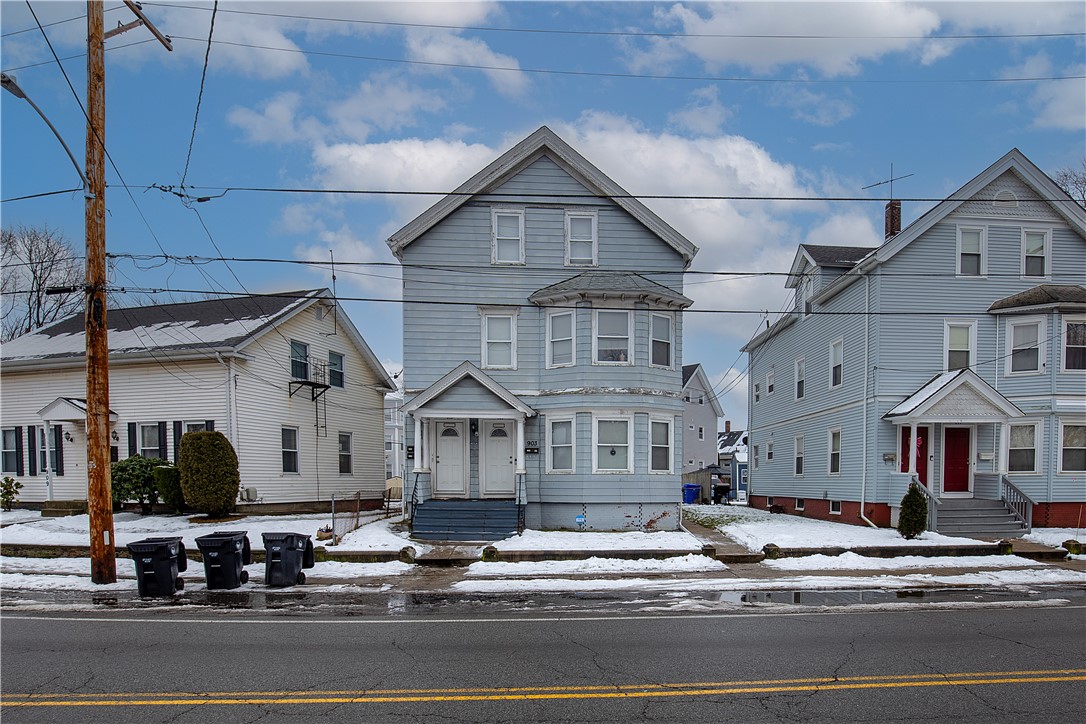 903 Roosevelt Avenue