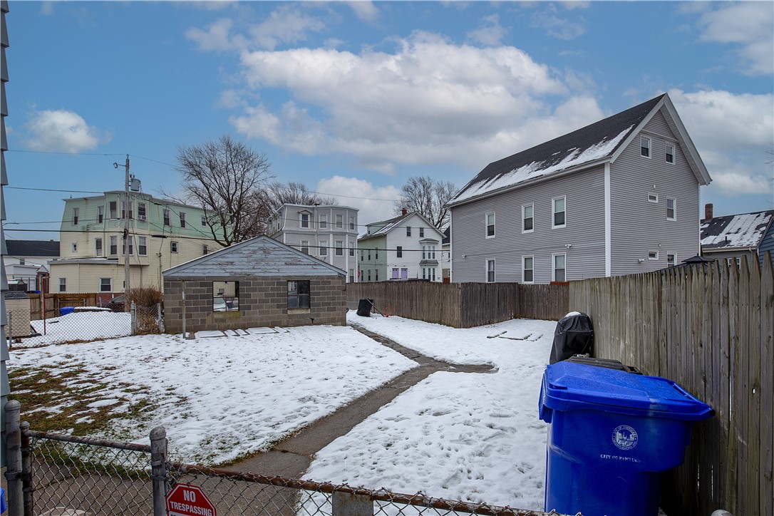 903 Roosevelt Avenue