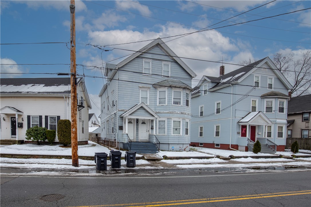 903 Roosevelt Avenue