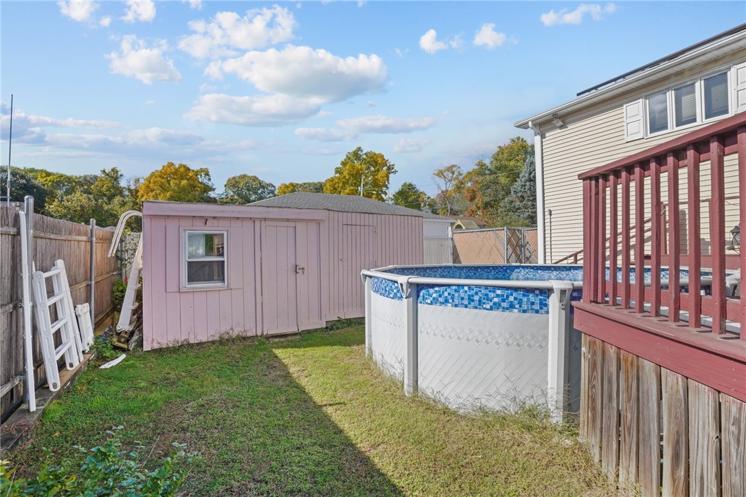 32 Jackson Avenue