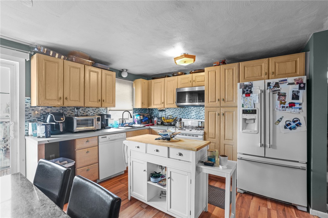 32 Jackson Avenue