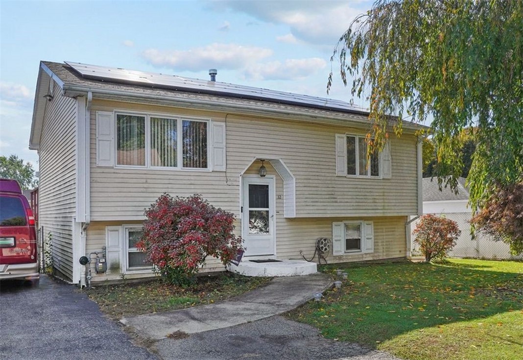 32 Jackson Avenue