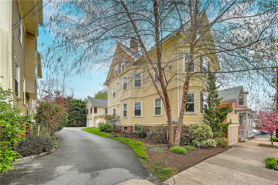 68 East Manning Street 3