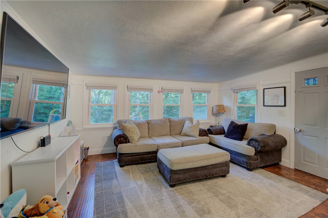 14 Valley Drive