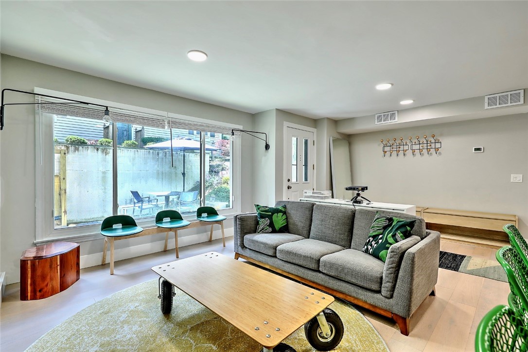 125 Prospect Street 8
