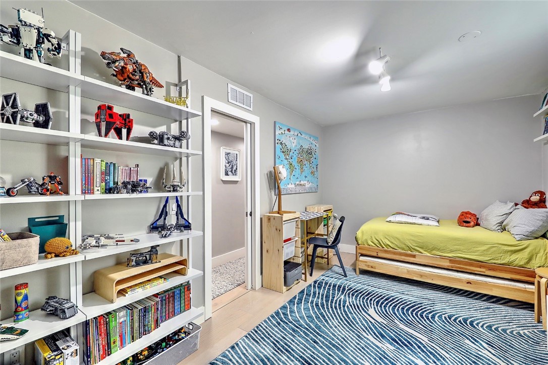125 Prospect Street 8