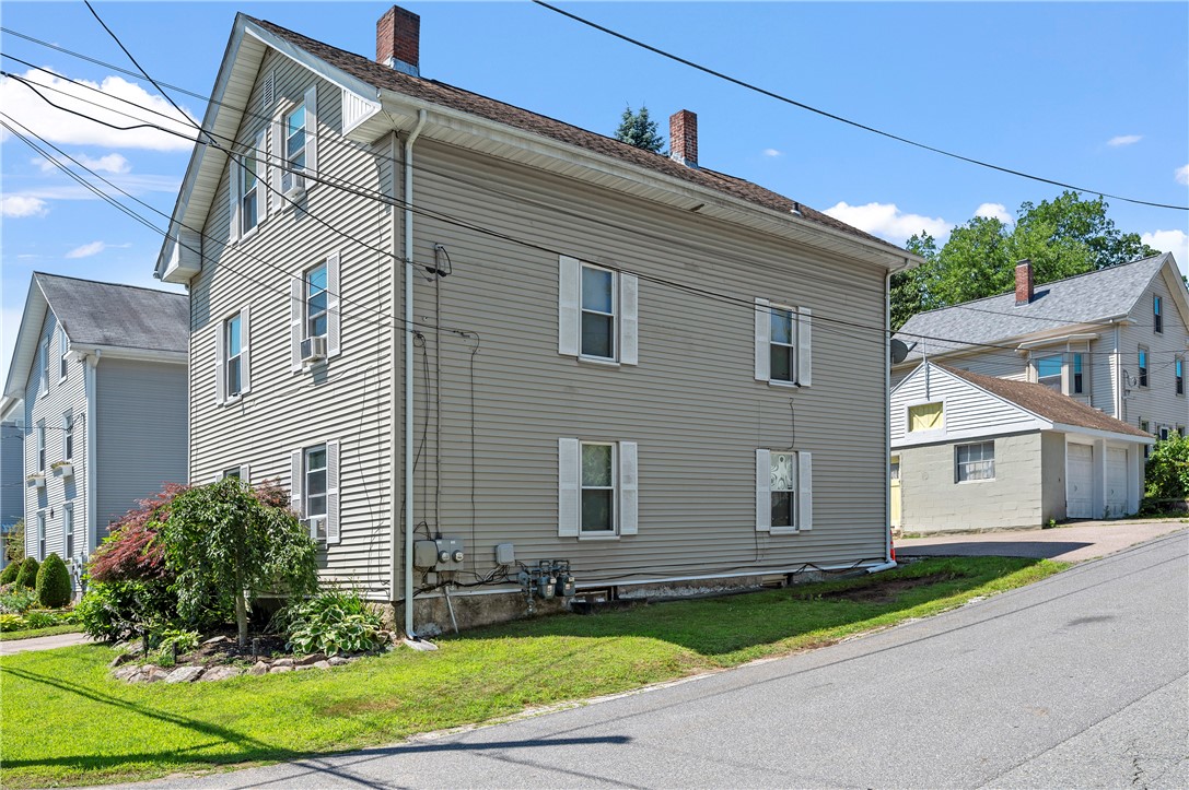 864 Lower River Road