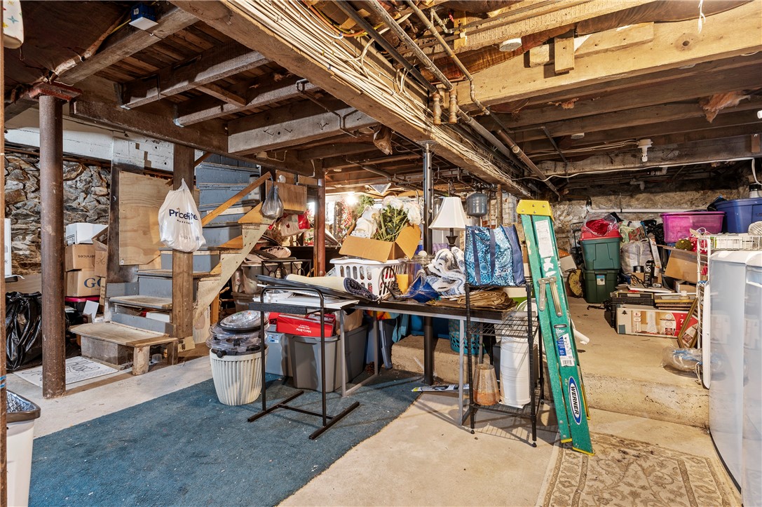 864 Lower River Road