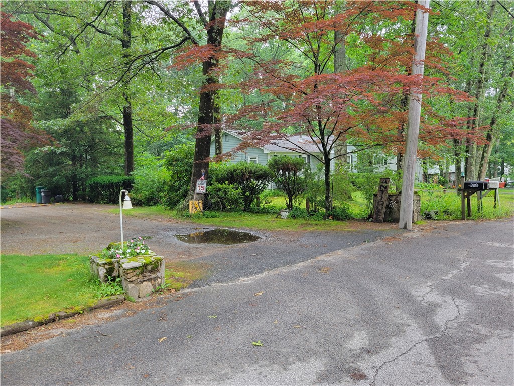 228 Quaker Lane