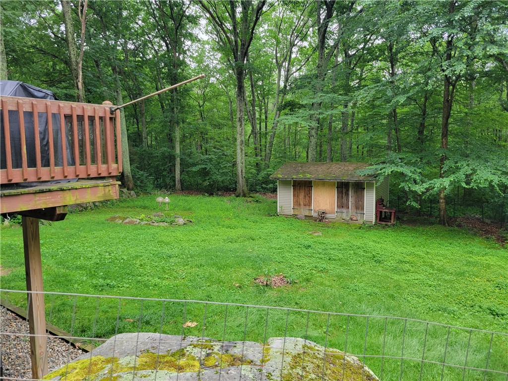 228 Quaker Lane