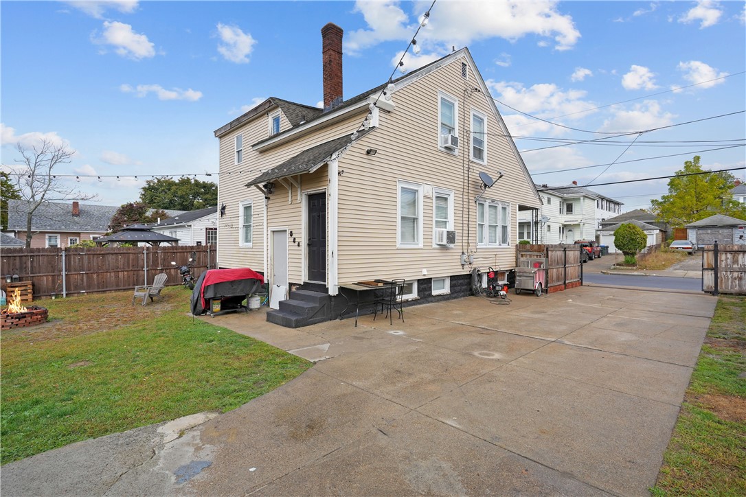 90 Lynch Street