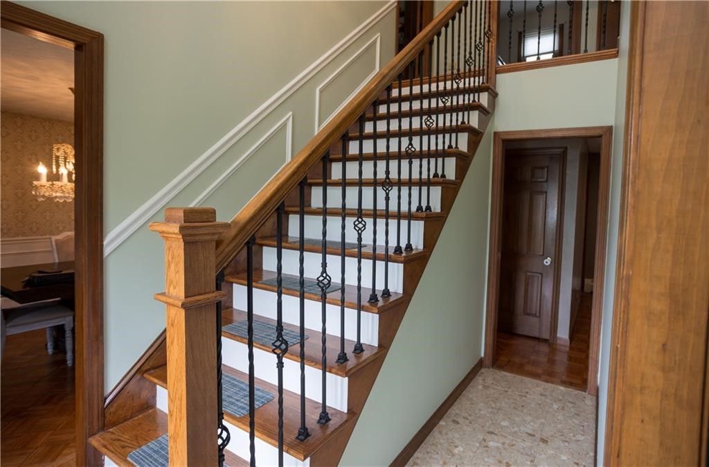 24 Carriage Way