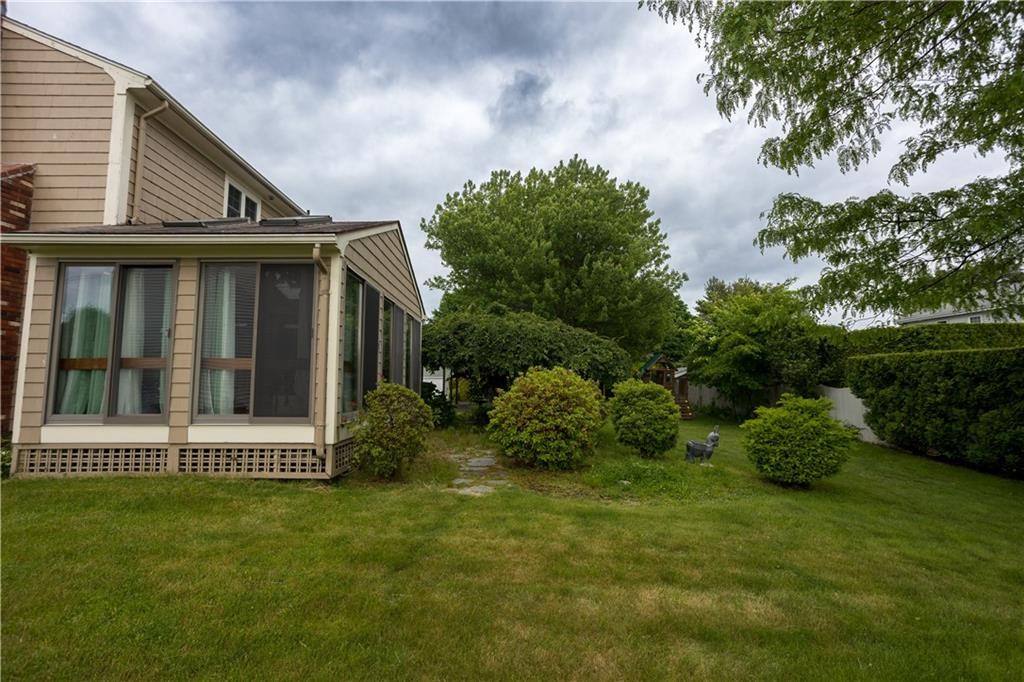 24 Carriage Way