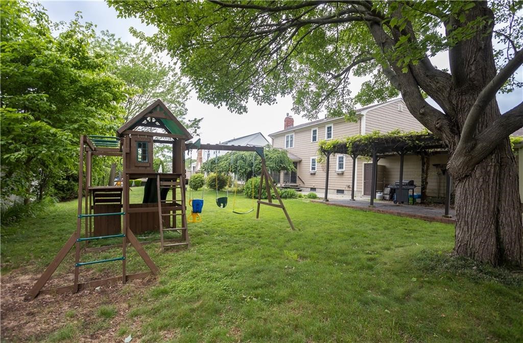 24 Carriage Way