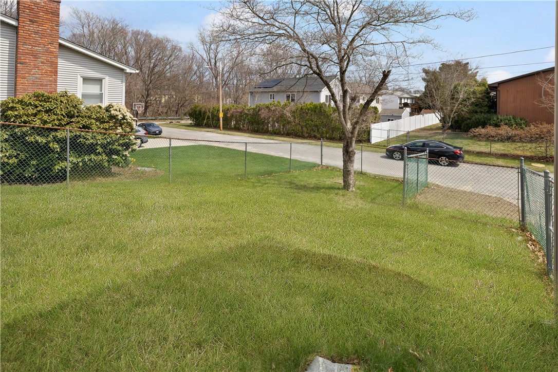 119 Midvale Avenue