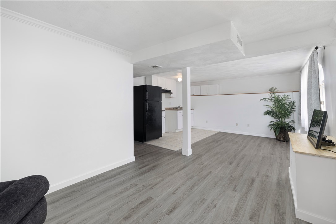 119 Midvale Avenue