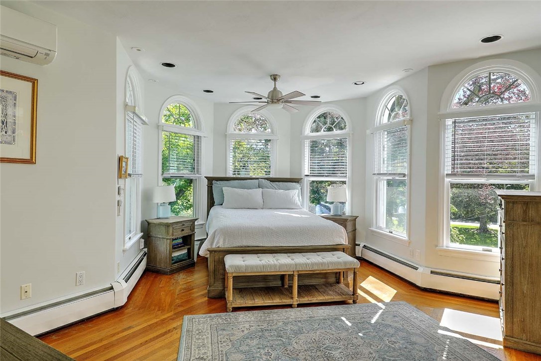 247 Oaklawn Avenue