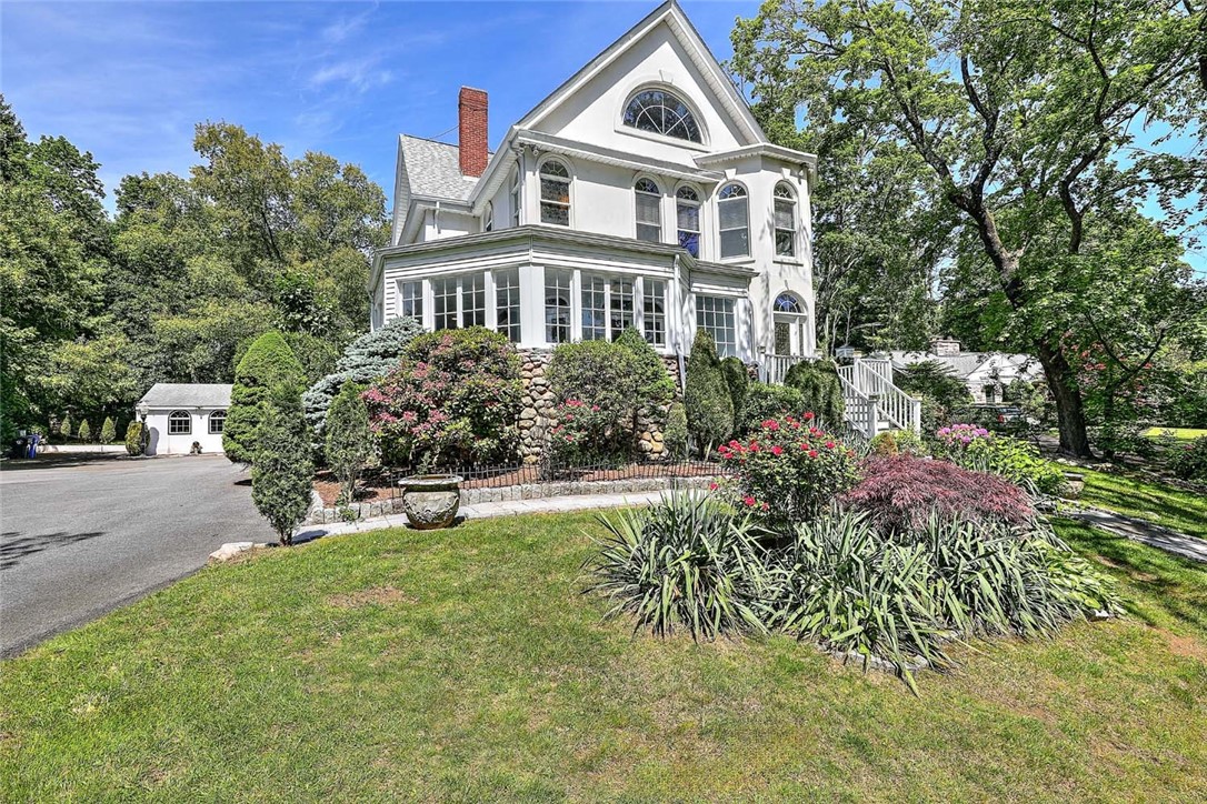 247 Oaklawn Avenue