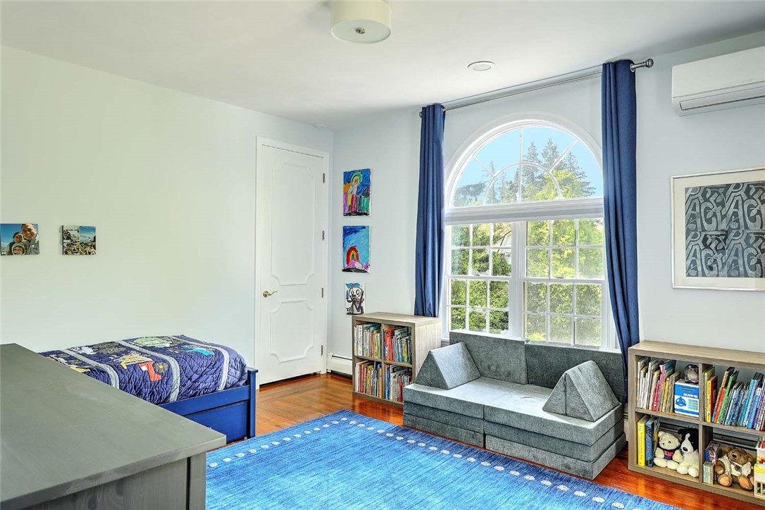 247 Oaklawn Avenue