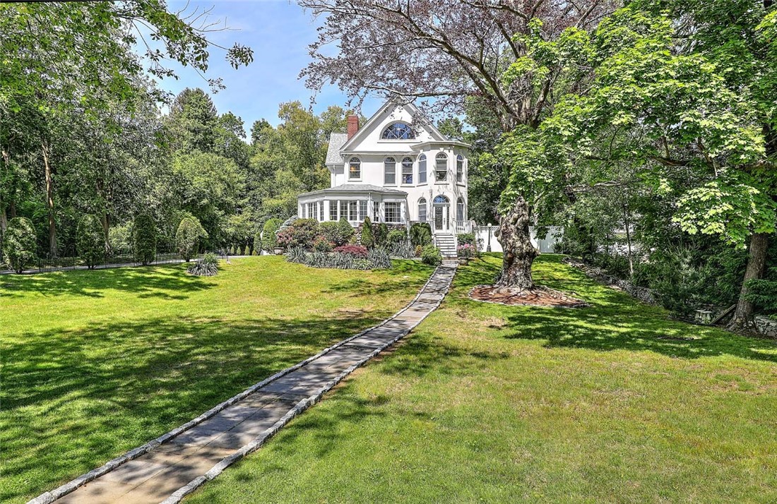 247 Oaklawn Avenue