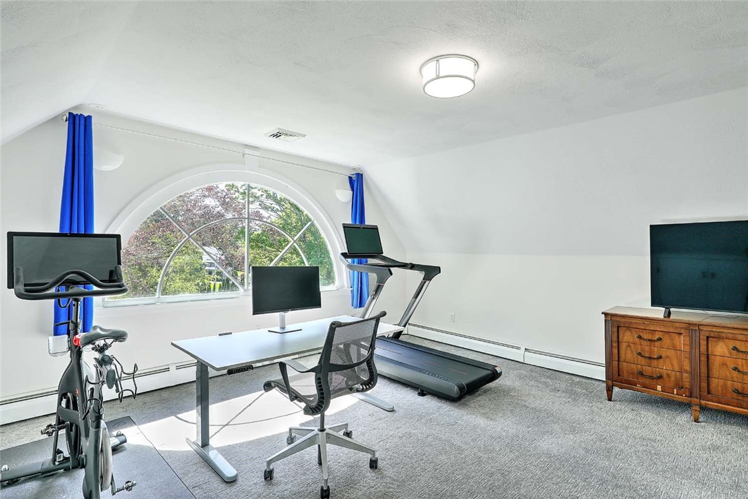 247 Oaklawn Avenue