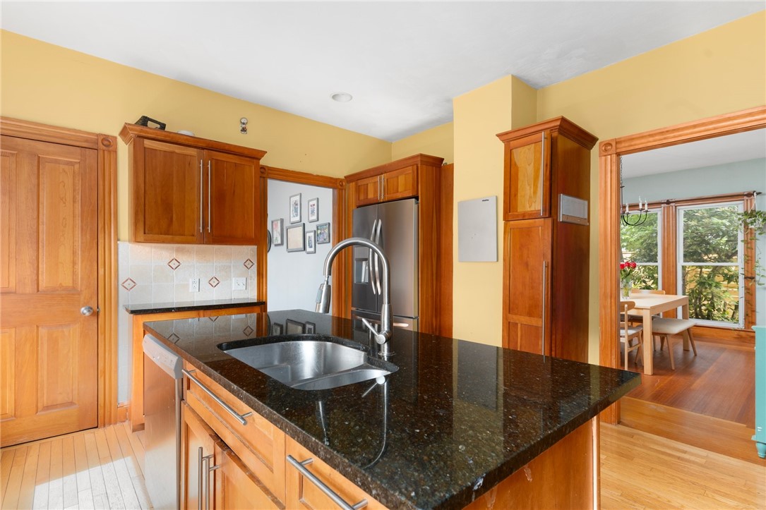 300 Rochambeau Avenue