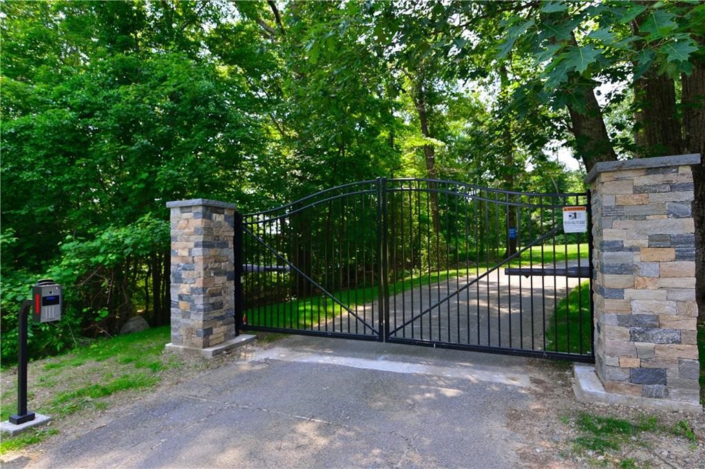 6 Cavalry Drive