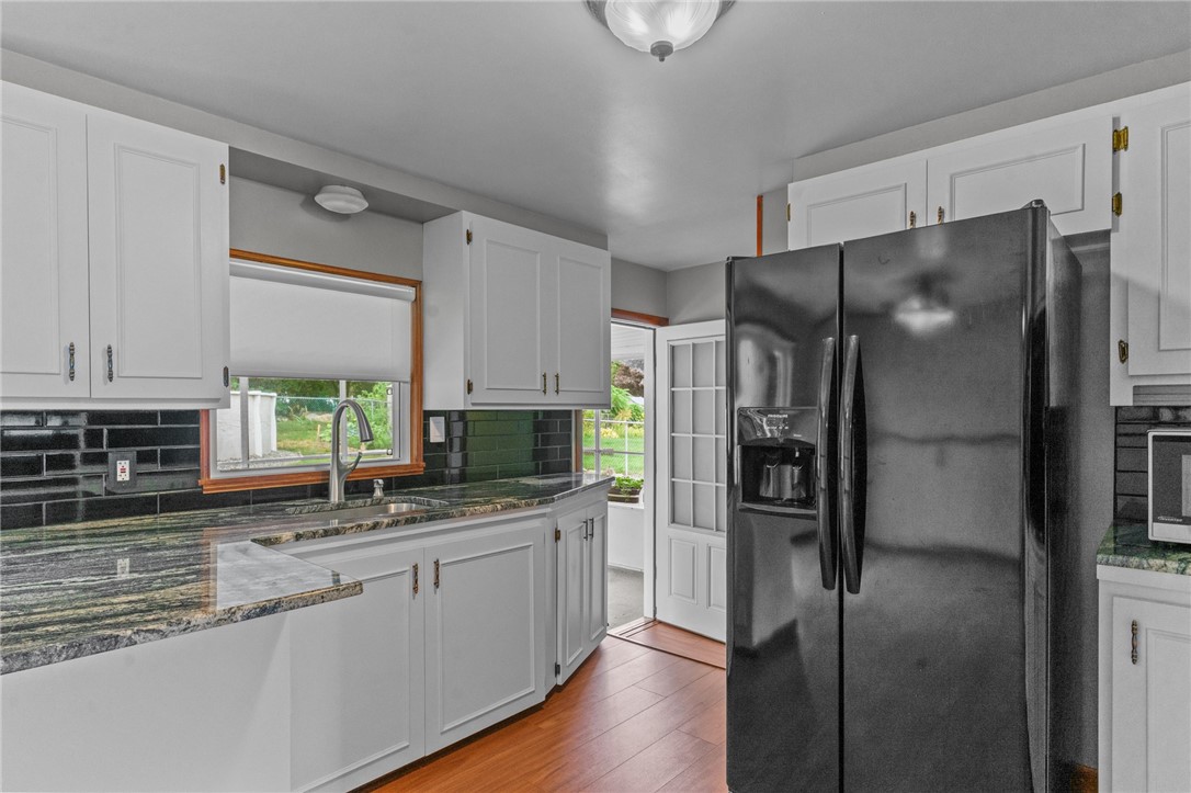11 Red Robin Road