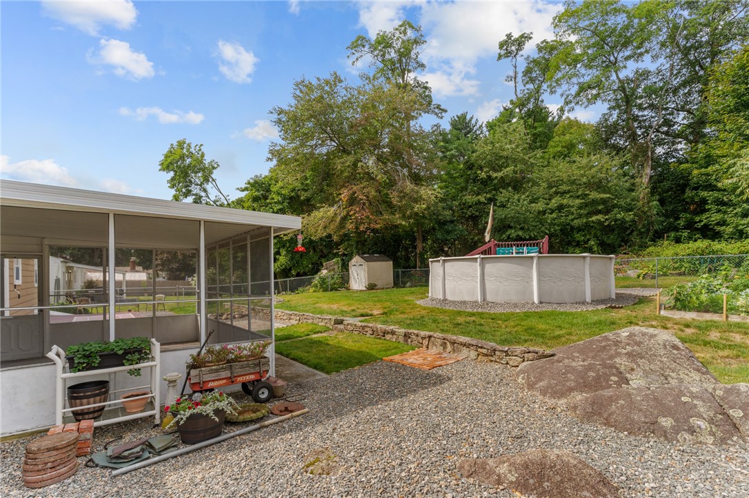 11 Red Robin Road