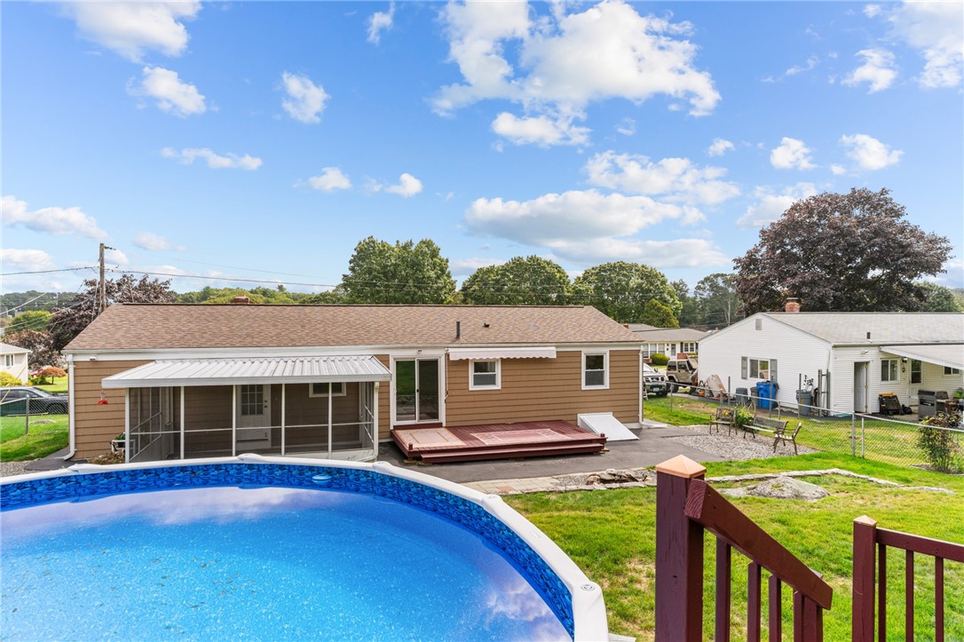 11 Red Robin Road