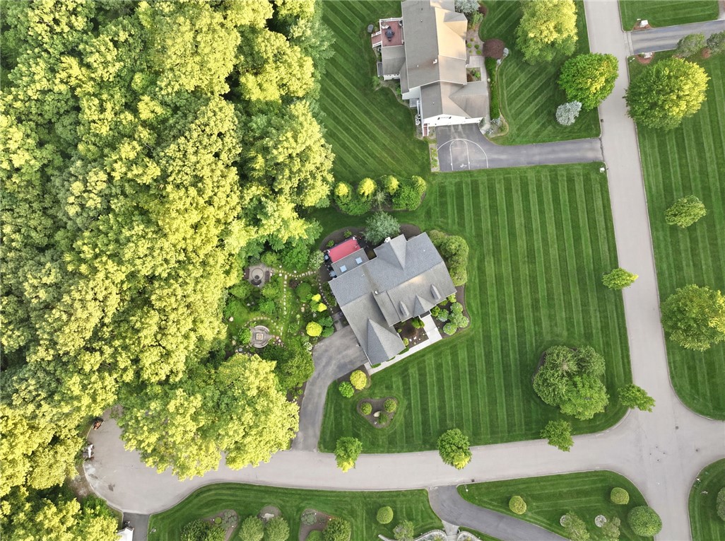 10 Lovegreen Lane